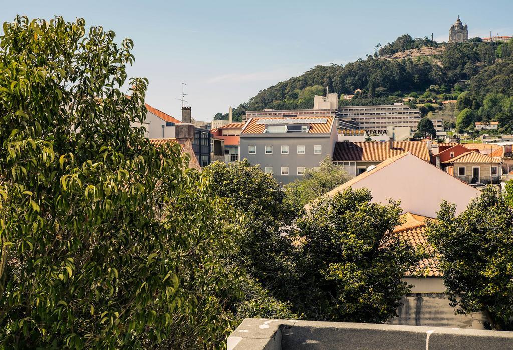 Dona Emilia Guest House & Studio Apartment Building Виана-ду-Каштелу Экстерьер фото